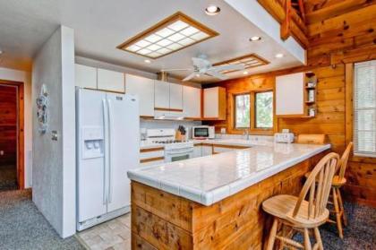 Yosemite's Scenic Wonders - 6BR/4BA Tri-Level Home - image 4