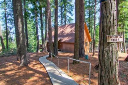 Yosemite Vista - 3BR/2BA Holiday Home - image 2