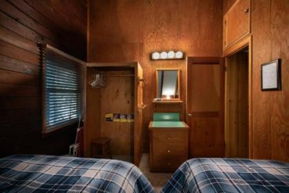 34 Grandmas Cabin - image 4