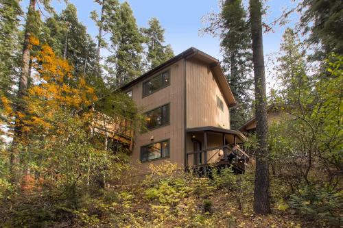 Fiske Cabin - main image