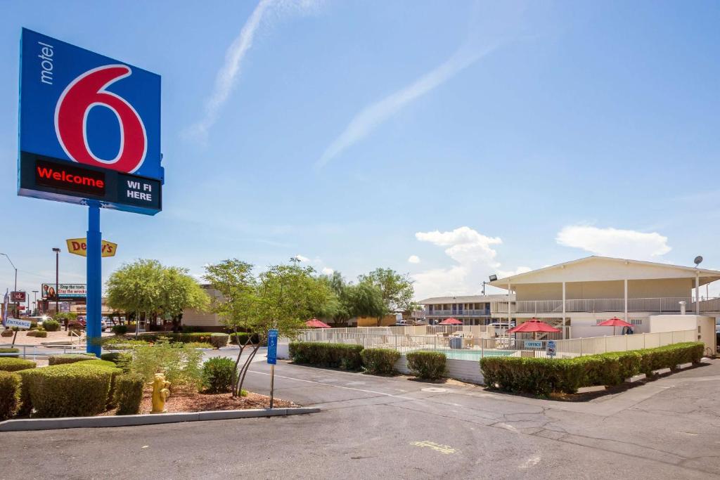 Motel 6-Youngtown AZ - Phoenix - Sun City - main image