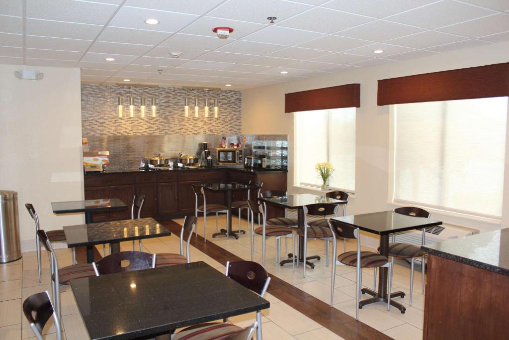 Best Western B R Guest - image 2