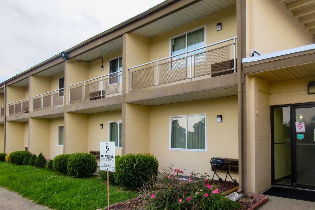 Rodeway Inn - main image
