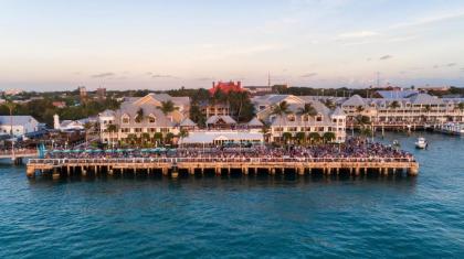 Opal Key Resort & Marina - image 11
