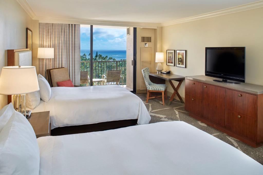 Hilton Hawaiian Village Waikiki Beach Resort - image 7