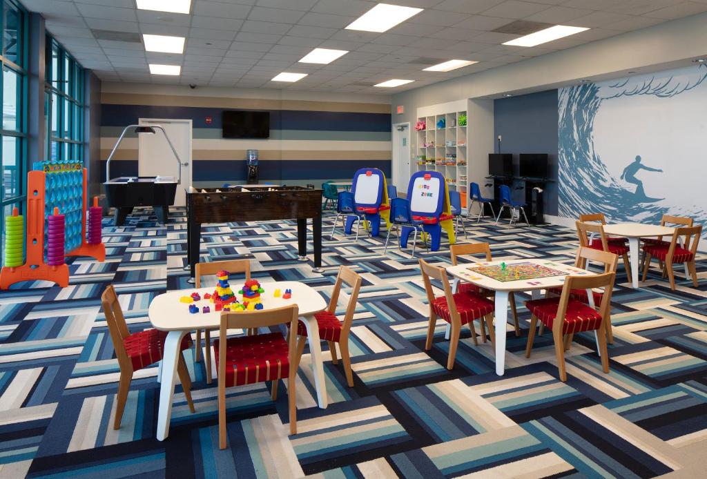 Hilton Daytona Beach Resort - image 2