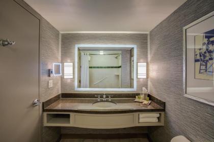 Hilton Virginia Beach Oceanfront - image 13