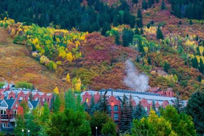 St. Regis Aspen Resort - image 9