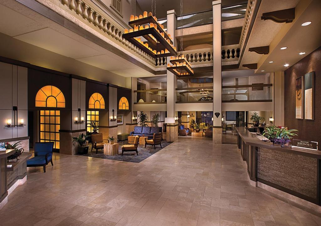 Pointe Hilton Tapatio Cliffs Resort - image 3