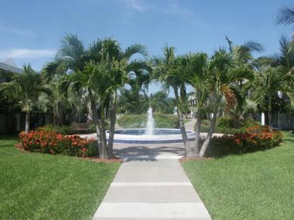 The Beachcomber St. Pete Beach Resort & Hotel - image 17