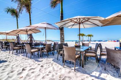 Grand Plaza Hotel Beachfront Resort - image 2