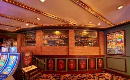 Four Queens Hotel and Casino - image 13