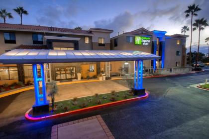 Holiday Inn Express Hotel & Suites Carlsbad Beach an IHG Hotel - image 1
