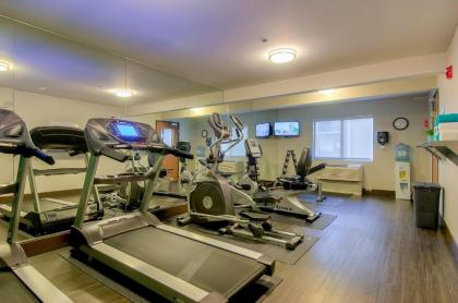 Holiday Inn Express Hotel & Suites Carlsbad Beach an IHG Hotel - image 14