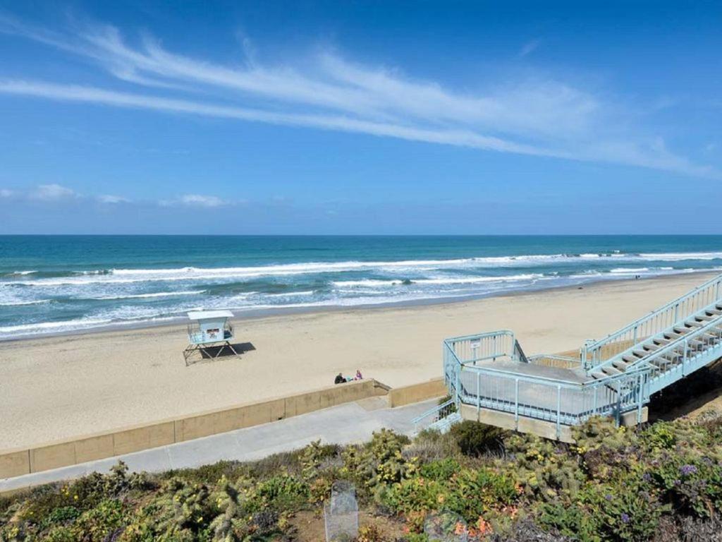 Holiday Inn Express Hotel & Suites Carlsbad Beach an IHG Hotel - image 4