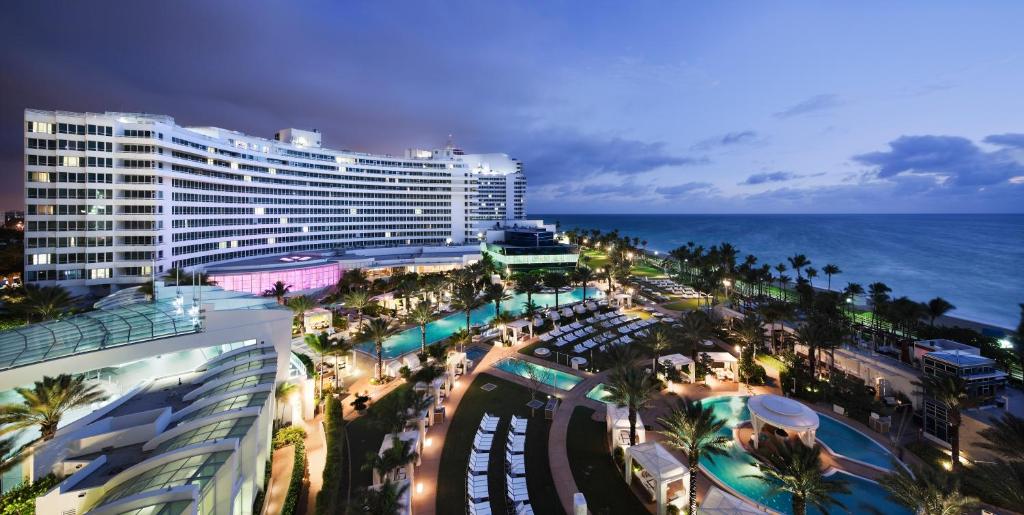 Fontainebleau Miami Beach - main image