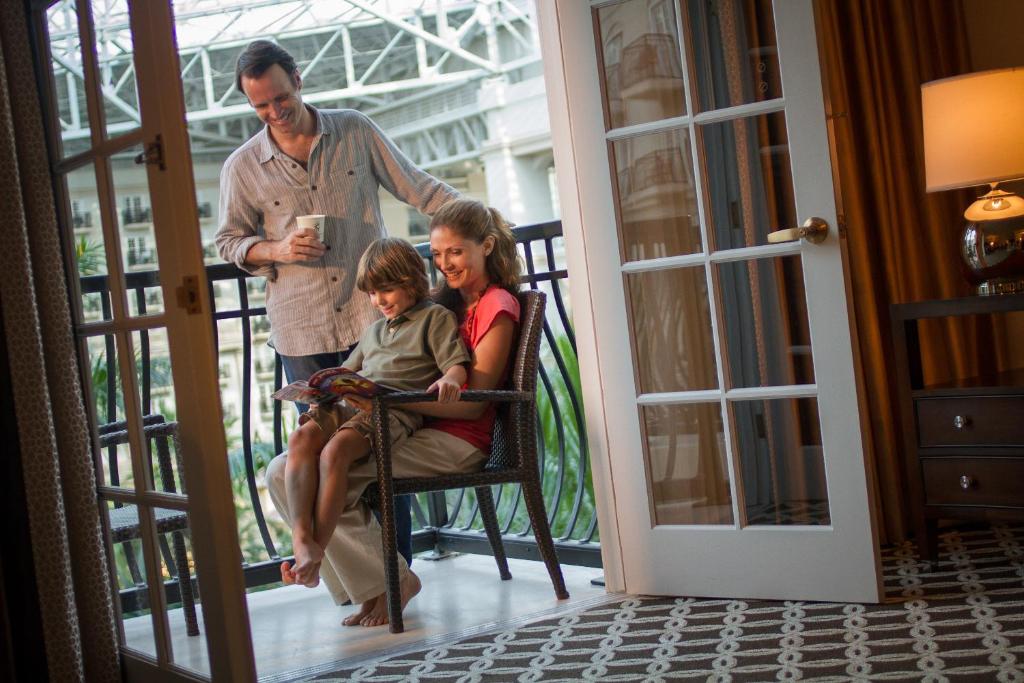Gaylord Palms Resort & Convention Center - image 6
