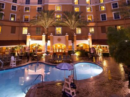 Grand Desert Resort by ResortShare - image 2