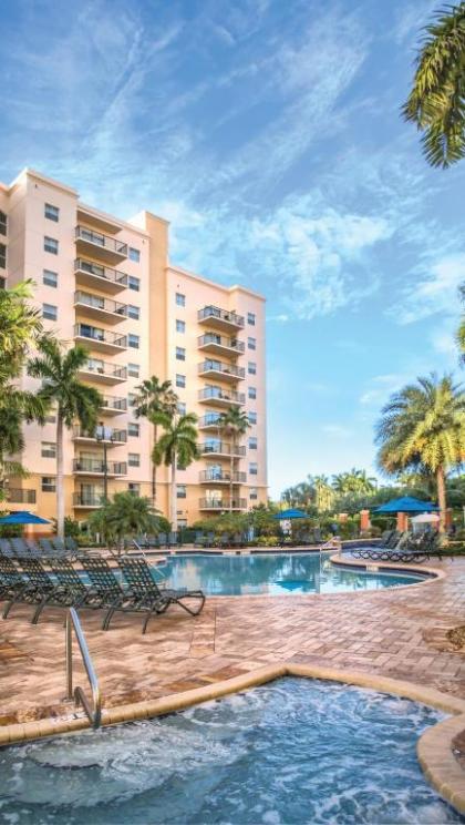 Club Wyndham Palm-Aire - image 3