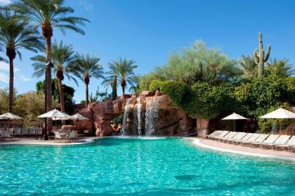 Sheraton Desert Oasis - image 1