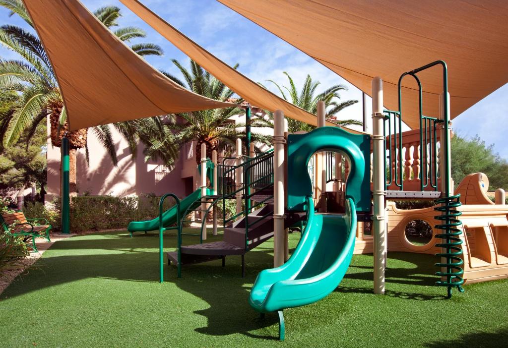 Sheraton Desert Oasis - image 2