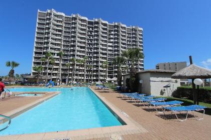 Royale Beach and Tennis Club a VRI resort - image 1