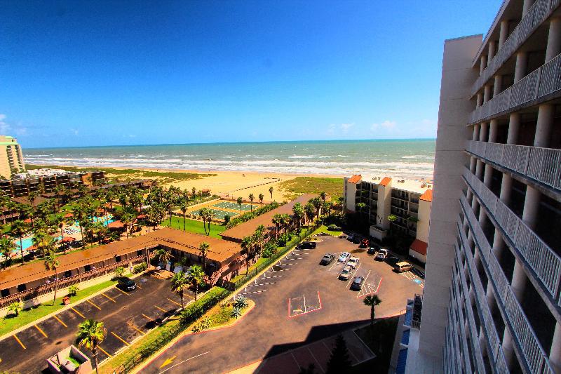 Royale Beach and Tennis Club a VRI resort - image 3