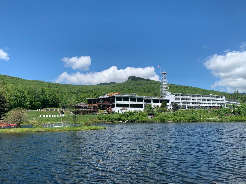 Indian Head Resort - main image