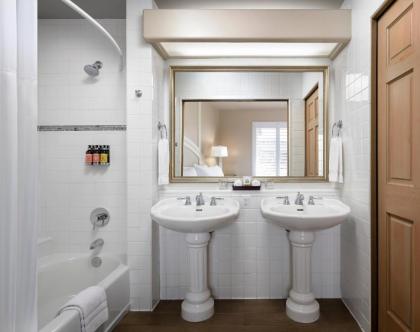 Sanctuary Beach Resort - image 7