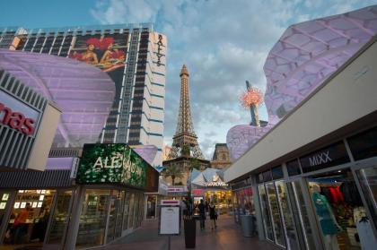 Bally's Las Vegas Hotel & Casino - image 10