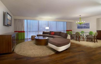 Flamingo Las Vegas Hotel & Casino - image 3