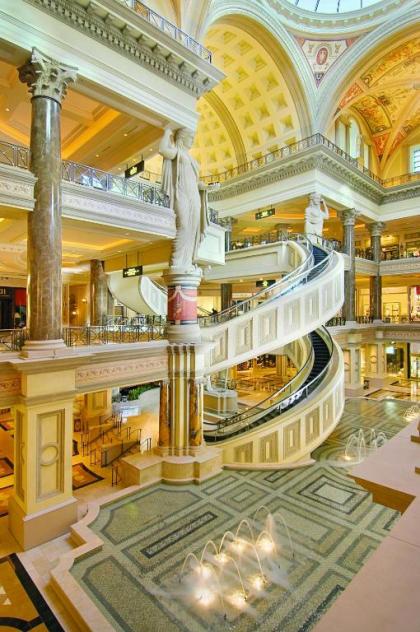 Caesars Palace Hotel & Casino - image 14