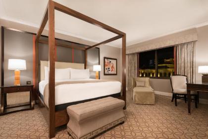 Caesars Palace Hotel & Casino - image 3
