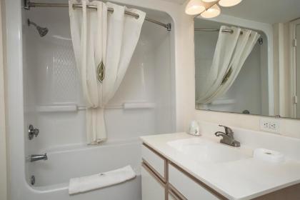 Bay Watch Resort & Conference Center - image 5