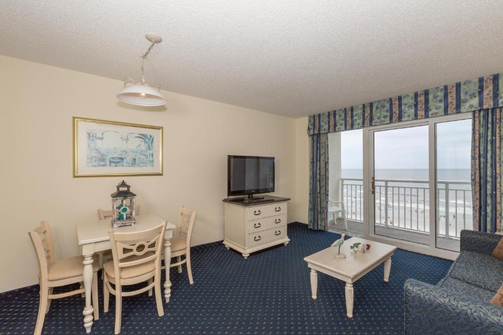 Bay Watch Resort & Conference Center - image 6