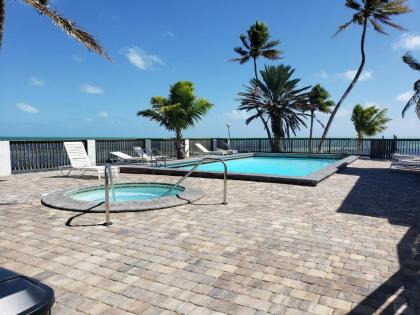 Rainbow Bend Resort - image 2
