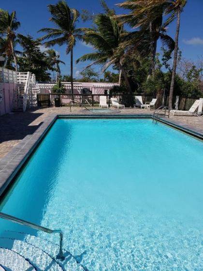 Rainbow Bend Resort - image 3