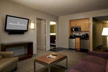 Elara by Hilton Grand Vacations - Center Strip - image 8