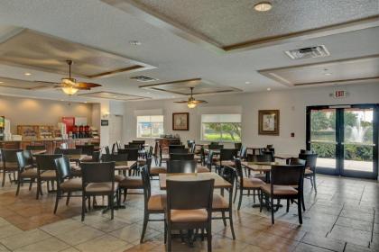 Exploria Express by Exploria Resorts - image 18