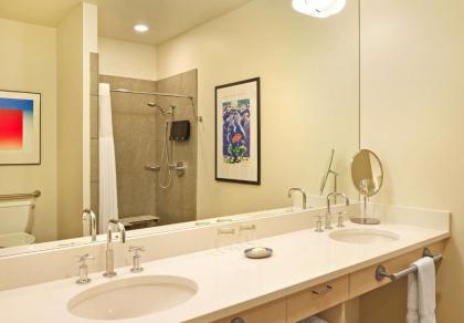 Aspen Meadows Resort - image 10
