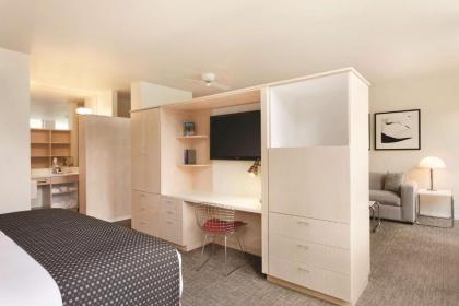 Aspen Meadows Resort - image 12