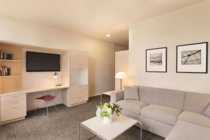 Aspen Meadows Resort - image 5