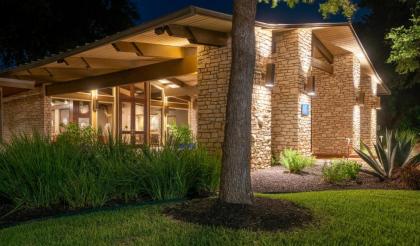 Lakeway Resort and Spa - image 16
