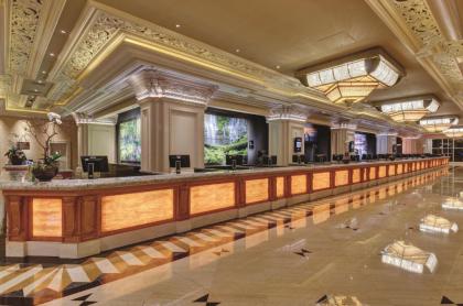 Mandalay Bay - image 16