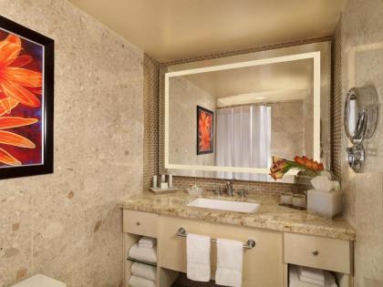 The Mirage - image 9
