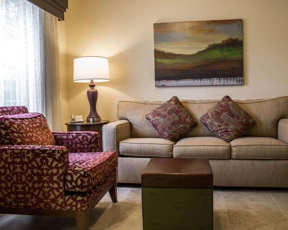 Bluegreen Vacations Grande Villas at World Golf Village - image 4