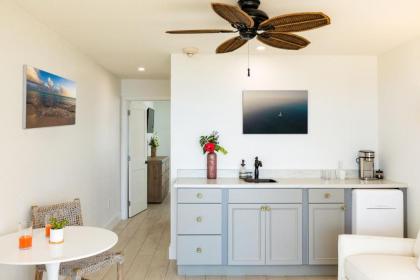 Grassy Flats Resort & Beach Club - image 14