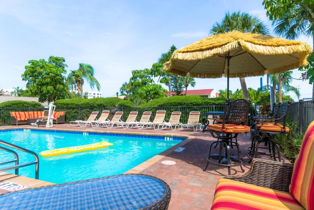Tropical Beach Resorts - Sarasota - main image