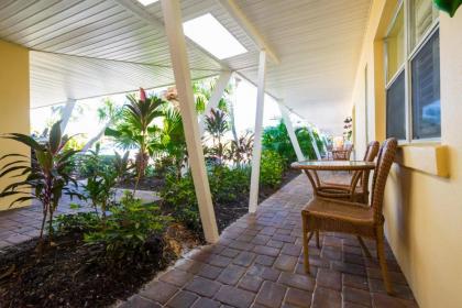 Tropical Beach Resorts - Sarasota - image 12