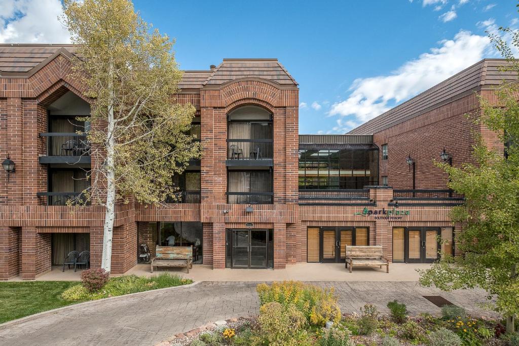 Park Plaza Resort Park City a Ramada by Wyndham - main image
